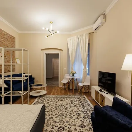 Jolie Flat In The Heart Of The *