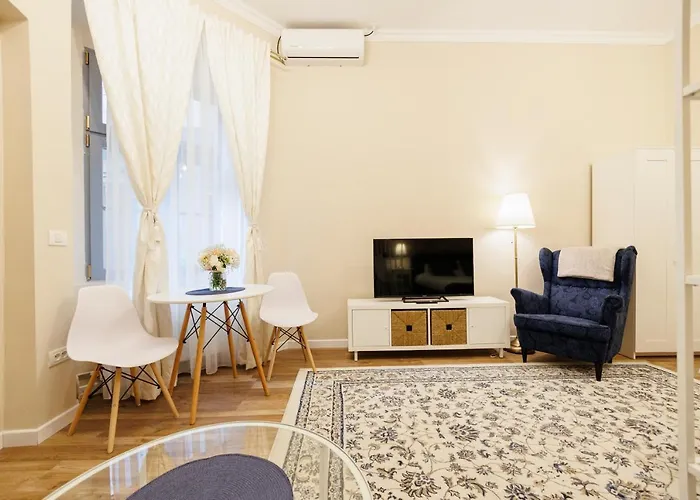 Jolie Flat In The Heart Of The * Timişoara