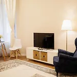 Apartmán Jolie Flat In The Heart Of The *